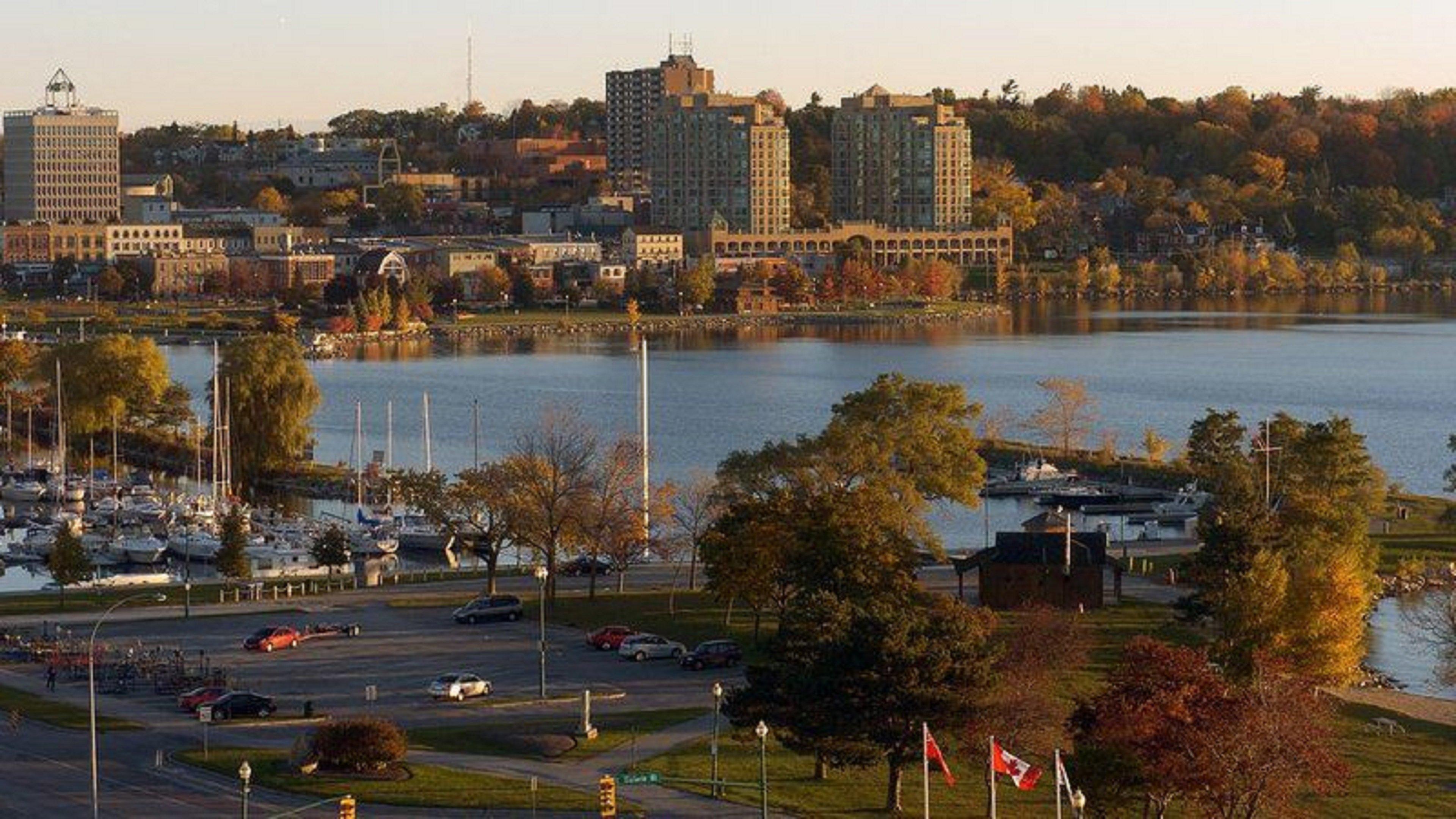Holiday Inn Express Hotel & Suites Barrie By Ihg Luaran gambar