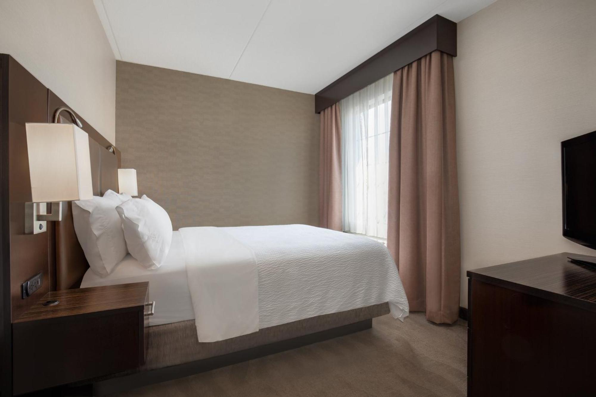 Holiday Inn Express Hotel & Suites Barrie By Ihg Luaran gambar