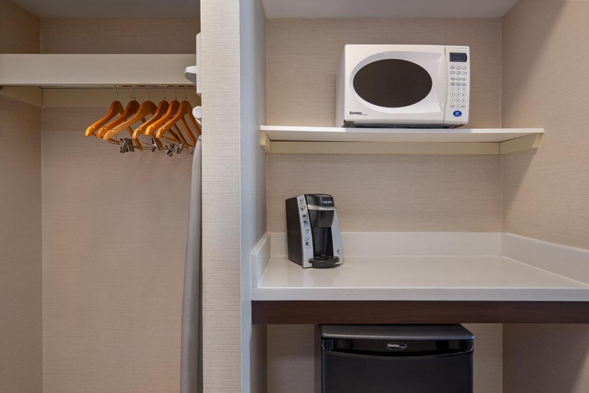 Holiday Inn Express Hotel & Suites Barrie By Ihg Luaran gambar